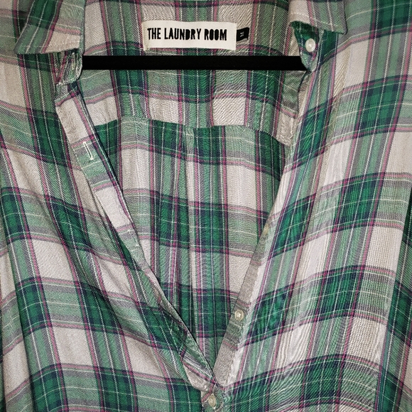 The Laundry Room Sleeveless Extra Long Button Down - Picture 3 of 4